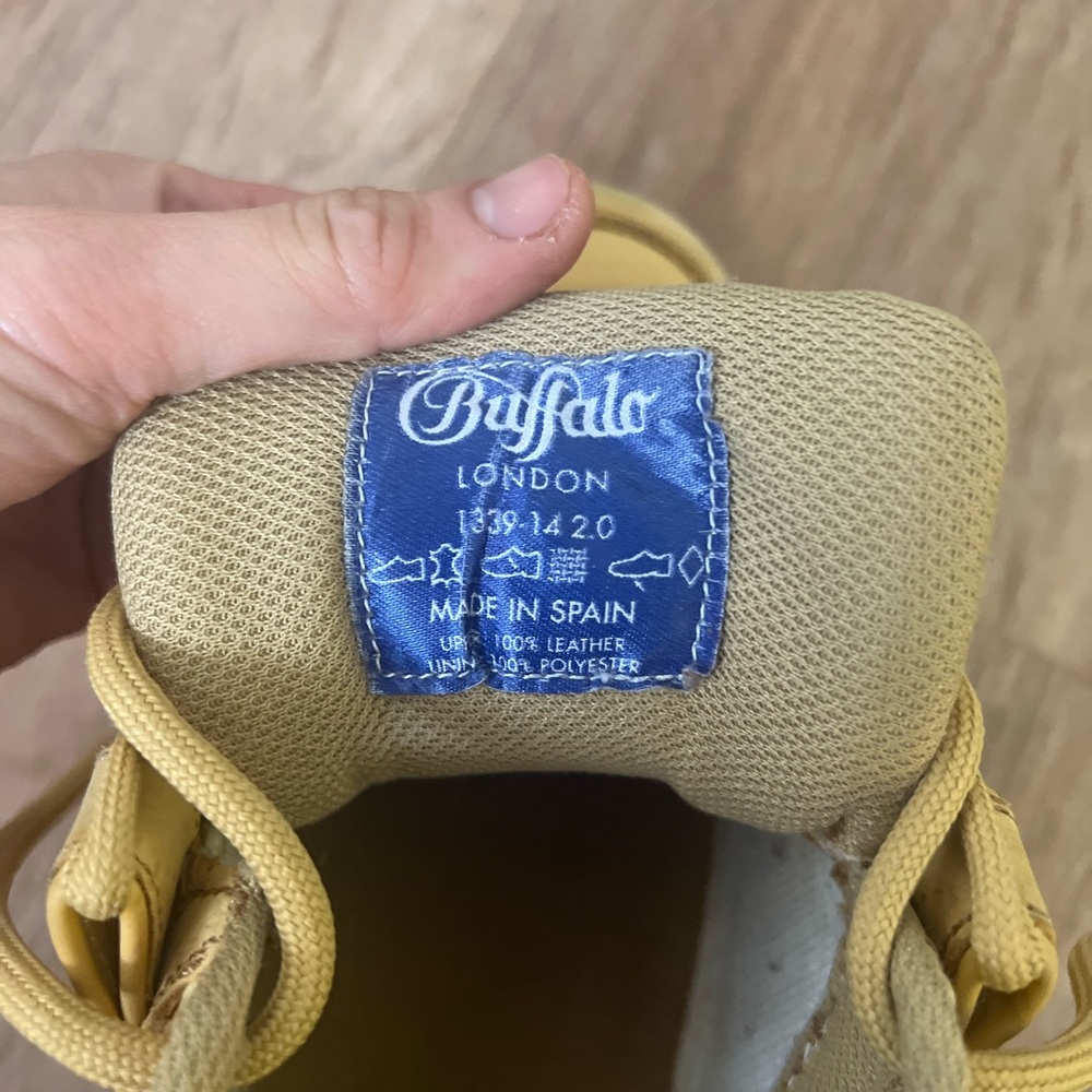 Buffalo London Platform Sneakers - Yellow